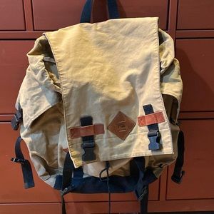 SO RARE! Quiksilver Women’s collection canvas rucksack backpack